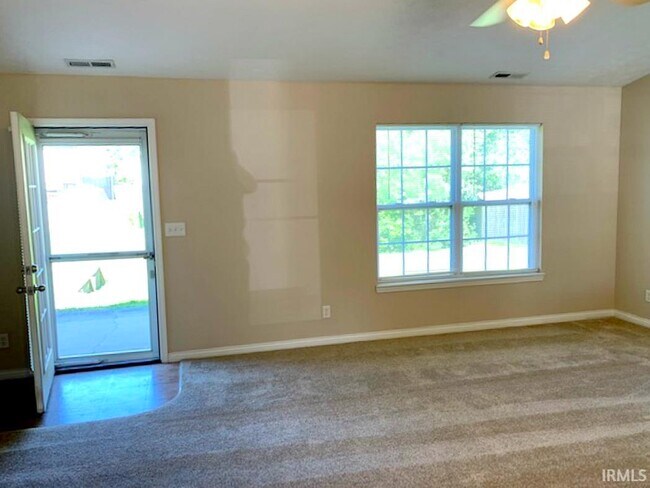 Foto del edificio - 3616 Cornell Ct