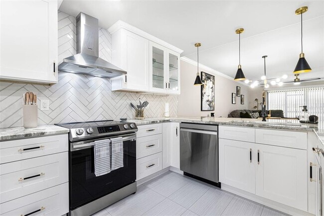Foto del edificio - 16321 Kelly Woods Dr