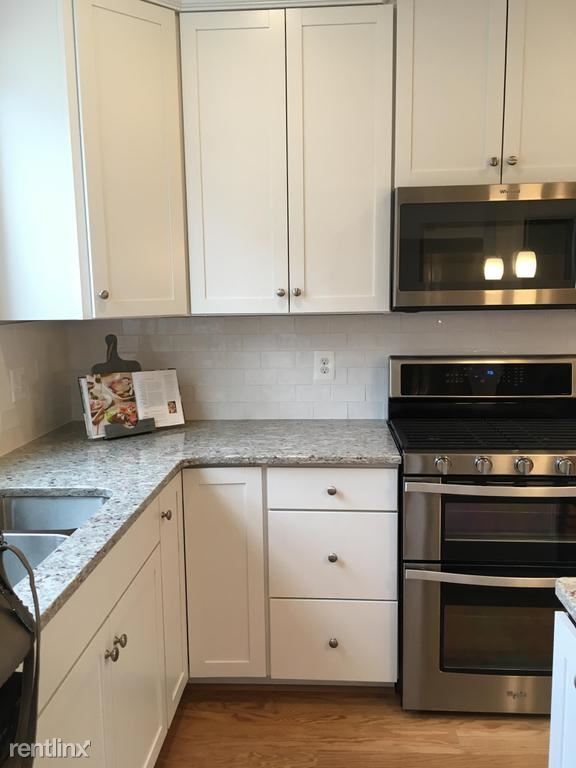 Building Photo - 3 br, 2.5 bath Townhome - 12608 Layhill Road