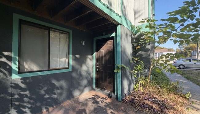 Photo - First floor 2/1 Available for Move in! Affordable and Conveniently Located! House