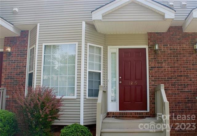 Primary Photo - 1259 Charlotte Ave
