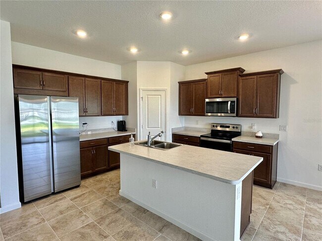 Building Photo - 5326 Maddie Dr