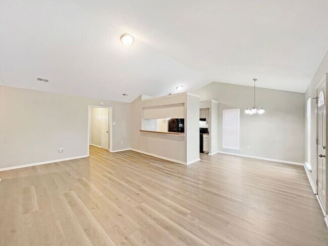 Foto del edificio - 3575 Shadow Oaks Pkwy