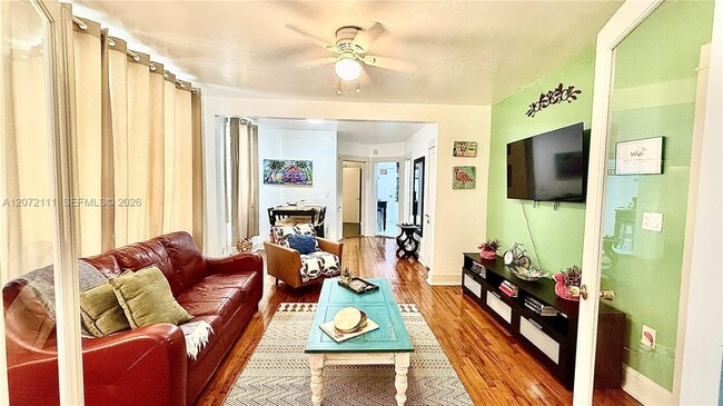 Foto del edificio - 2153 SW 14th Terrace