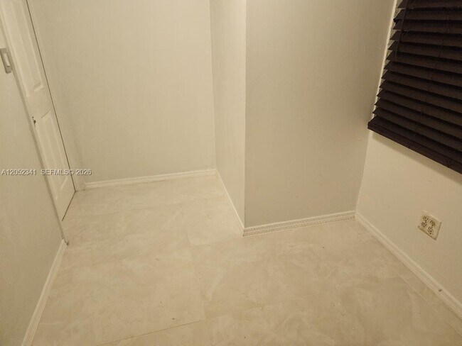 Foto del edificio - 13915 NW 5th Ct