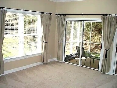 Foto del edificio - 1010 Ariel Ln