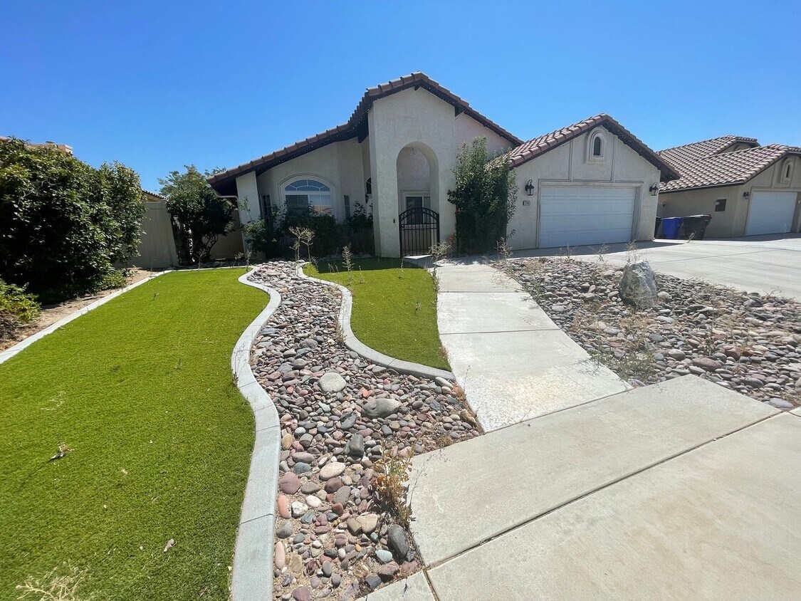 Primary Photo - Eagle Ranch - Ventana Home, 4 Bedrooms 2 B...
