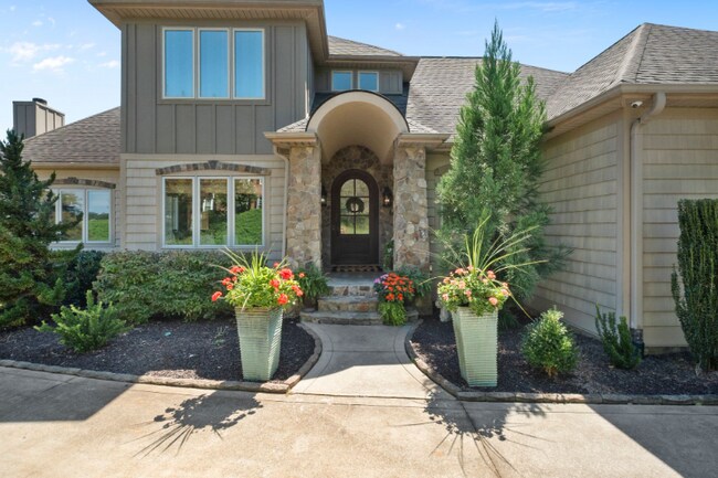 Foto del edificio - 271 44th Ave Cir NW