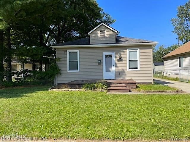 Primary Photo - 2 br, 1.5 bath House - 21759 Shakespeare Ave