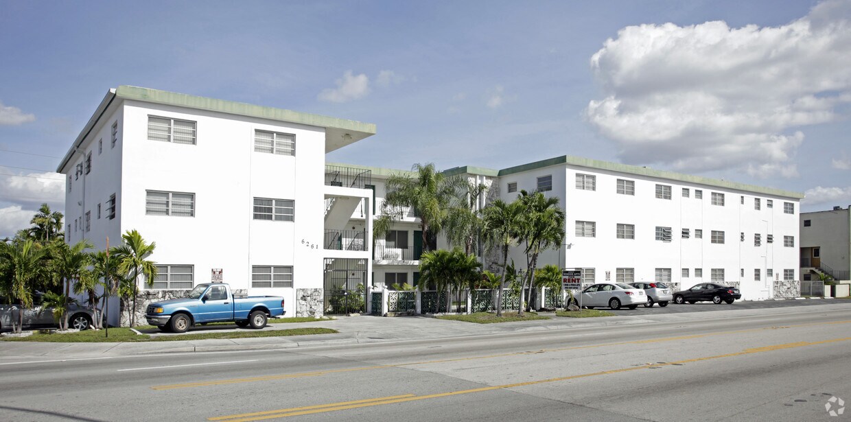 Primary Photo - Kendor Apartments