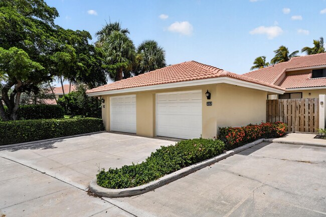 Foto del edificio - 222 Old Meadow Way
