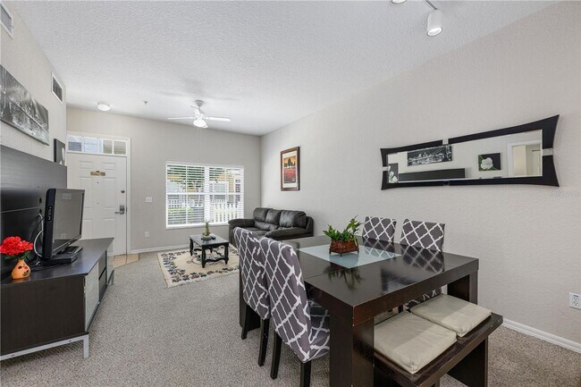 Foto del edificio - Condo for Lease with Resort Amenities