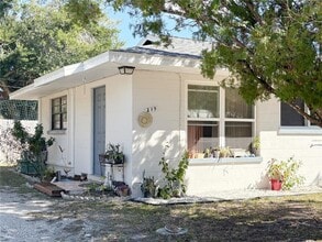 Building Photo - 219 21st St E