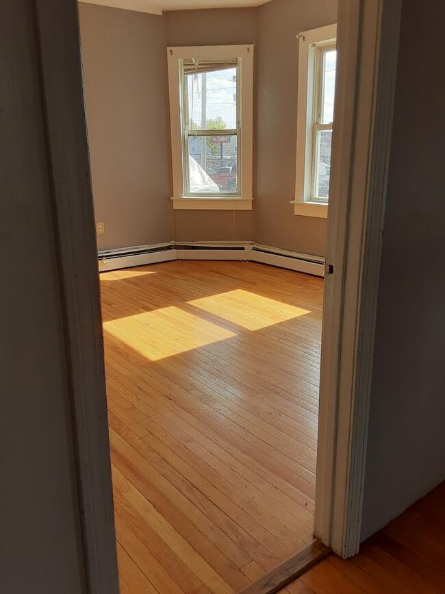 1st floor living room - 3 Nichols St