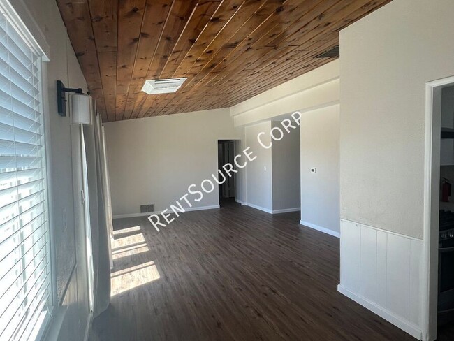 Foto del edificio - 4 Bedroom Home For Rent in West Lancaster