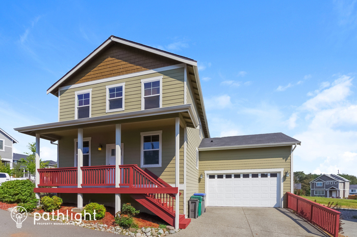 Primary Photo - 1017 Samara St, Bremerton, WA, 98310