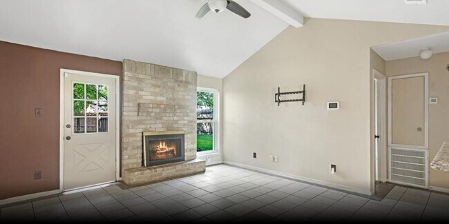 Foto del edificio - 7851 Battlepine Dr