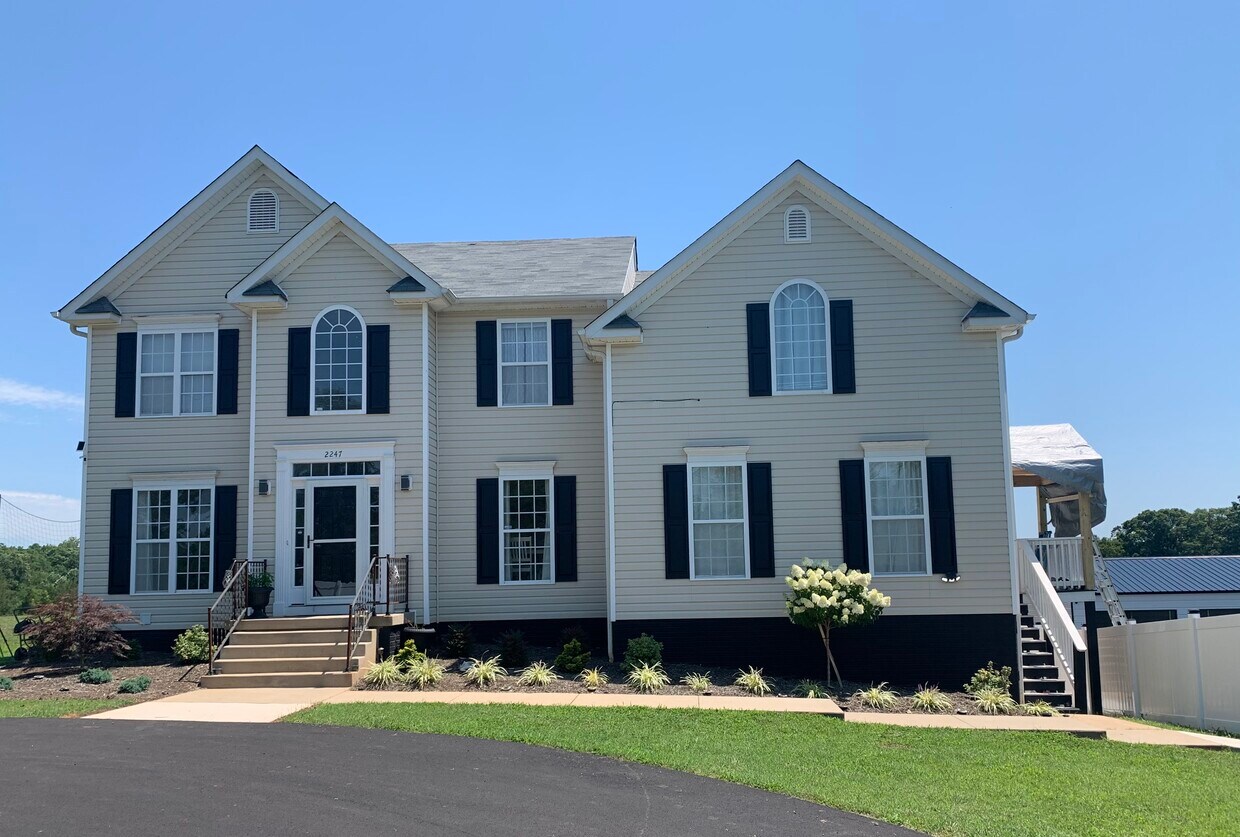 2247 Union Mills Rd, Troy, VA 22974 House for Rent in Troy, VA