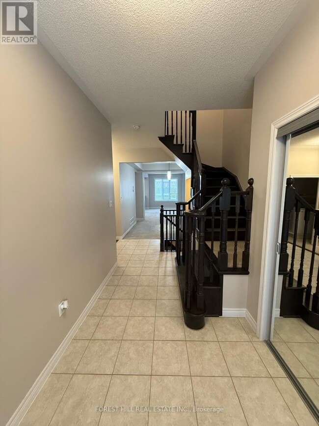 Photo du bâtiment - 330 Rymal Rd W