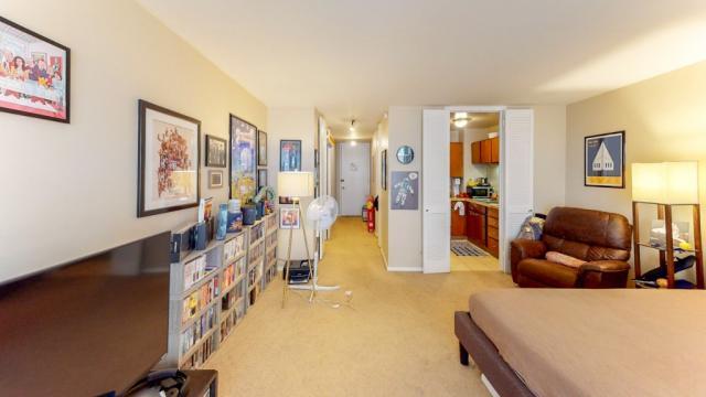 Building Photo - 0 bedroom in CHICAGO IL 60610