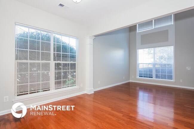 Foto del edificio - 14046 Dingess Rd