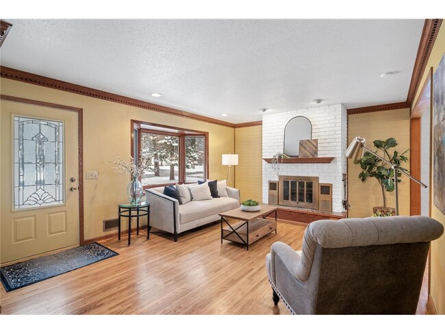 Building Photo - 430 Quantico Ln N