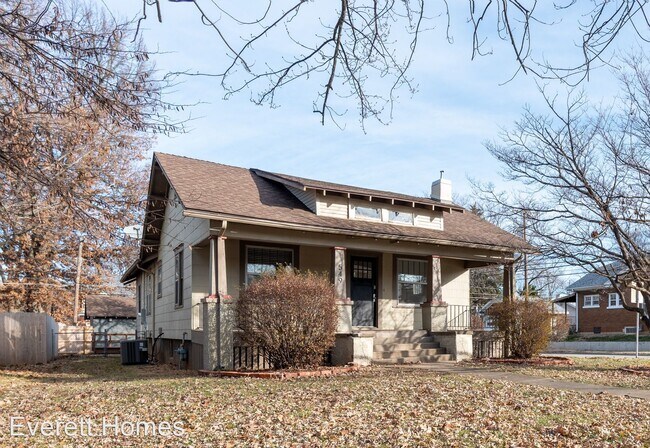Foto del edificio - 3 br, 2 bath House - 549 E Delmar St