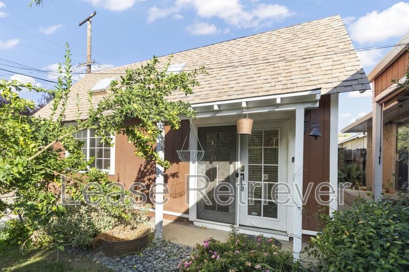 Primary Photo - 1233 Fulton St