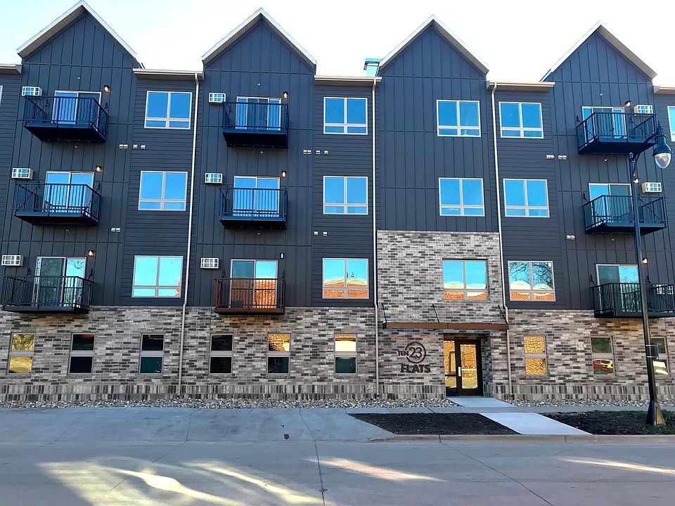 Foto principal - 1023 Flats