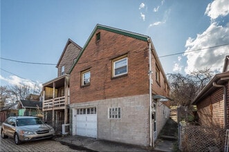 Building Photo - 110 Hazel Alley