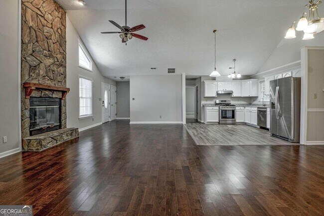 Building Photo - 121 Morallion Hills