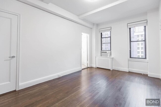 Foto del edificio - 140 E 46th St
