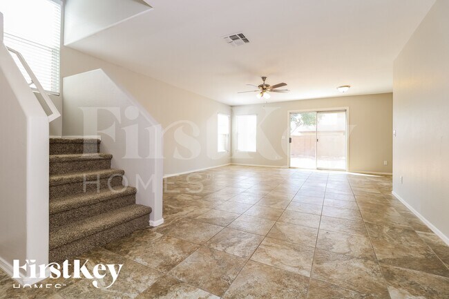 Foto del edificio - 11919 W Scotts Dr