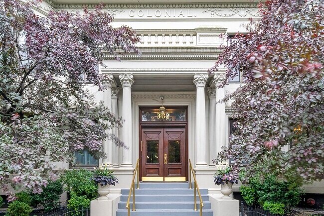 Foto del edificio - 382 Commonwealth Ave