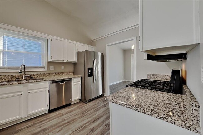 Foto del edificio - 645 Paris Dr