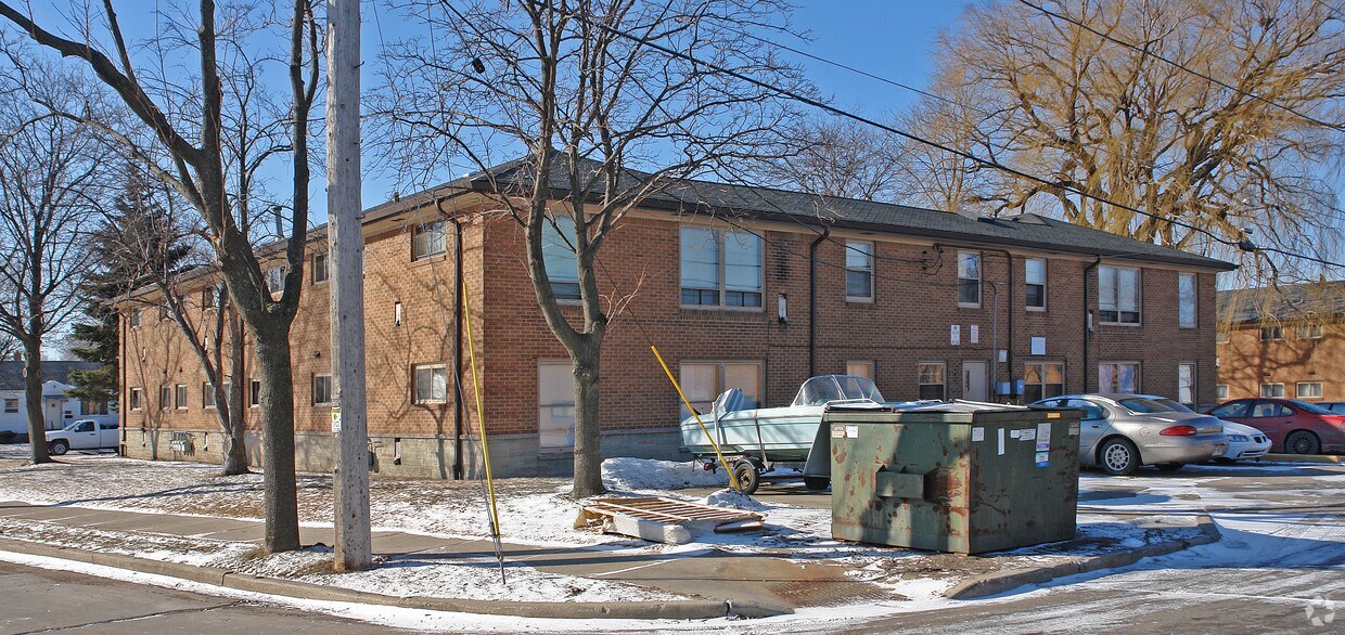 Foto principal - 4208 W Villard Ave