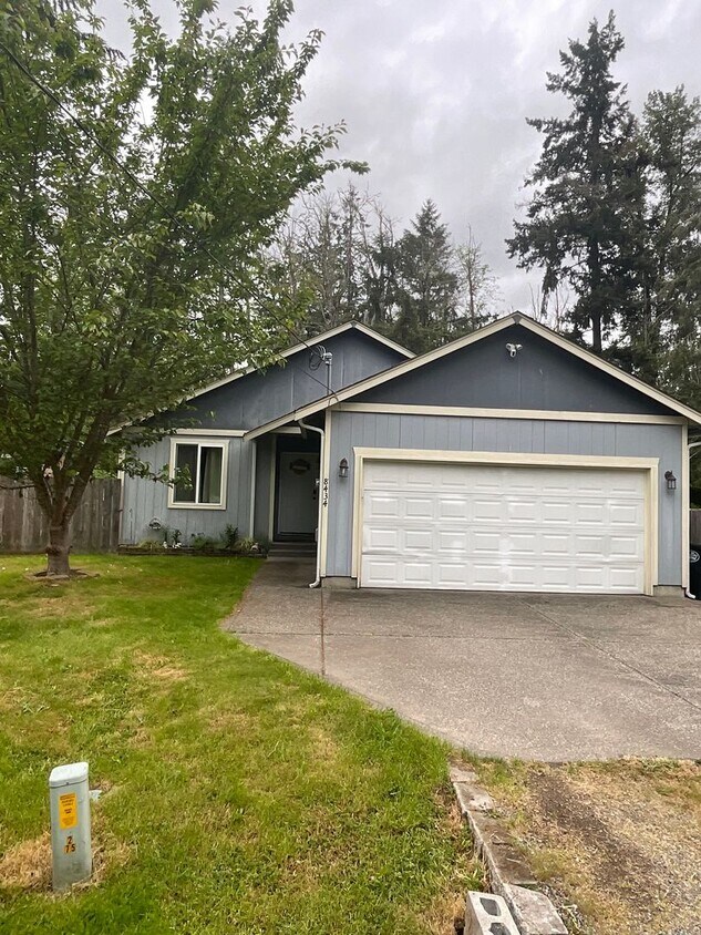 Primary Photo - Charming 3-Bedroom Home in Peaceful Nisqua...