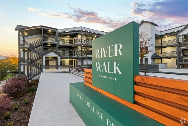 Building Photo - River Walk Apartments