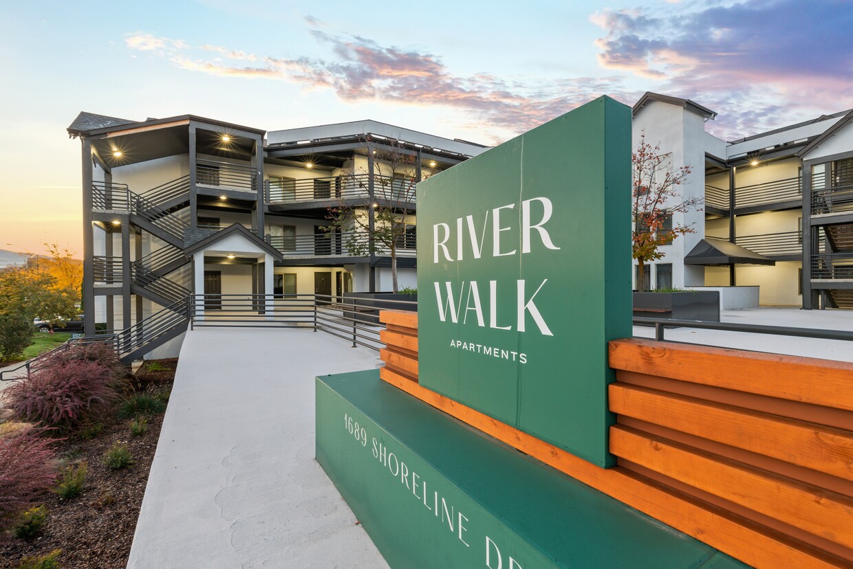 Primary Photo - River Walk Apartments