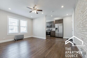 Building Photo - 1434 W Farragut Ave