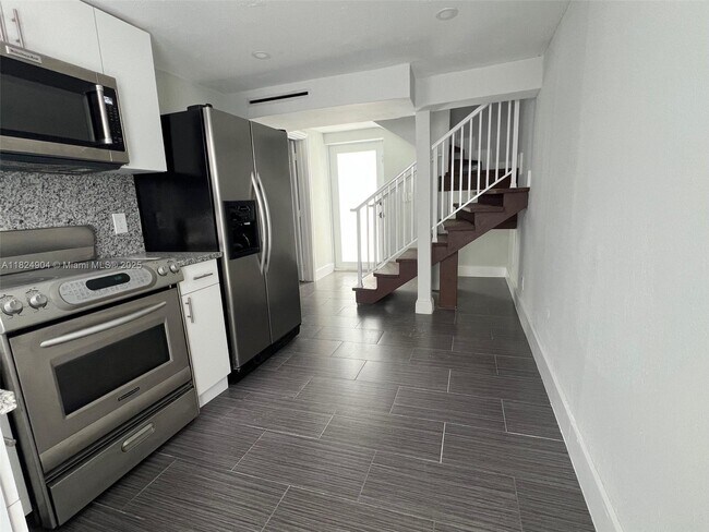 Foto del edificio - 2262 SW 17th St