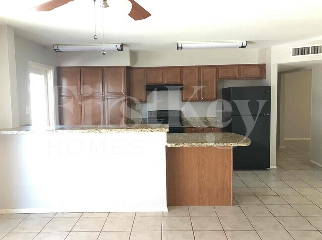 Foto del edificio - 3204 S Nu Vista Ln