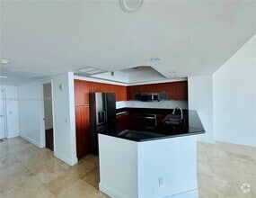 Building Photo - 15051 Royal Oaks Ln