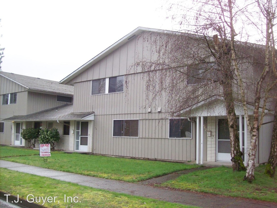 702706 W 1st St, Centralia, WA 98531 Apartment for Rent in Centralia