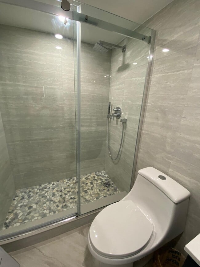 Foto del edificio - 2500 NE 48th Ln