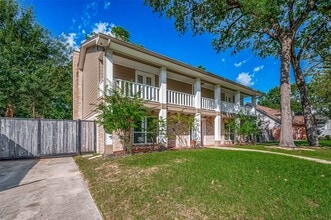 Building Photo - 8110 Bent Oak Ln
