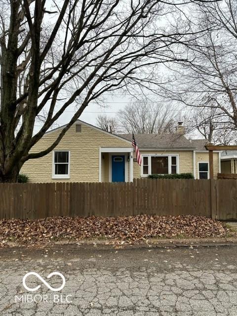 Foto del edificio - 10 Commerce Dr