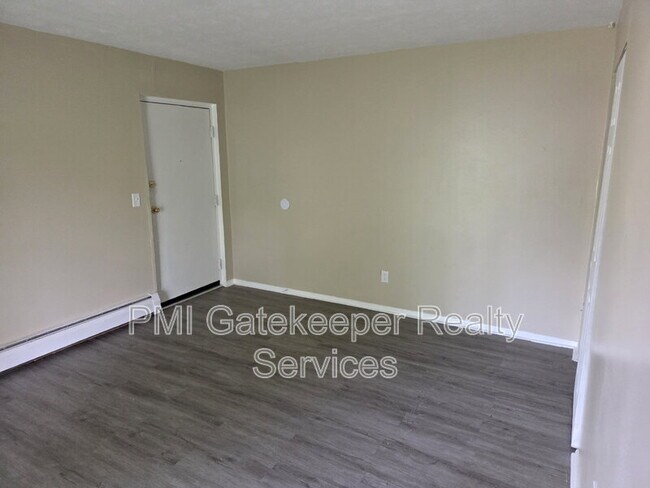 Foto del edificio - 2459 Montana Ave