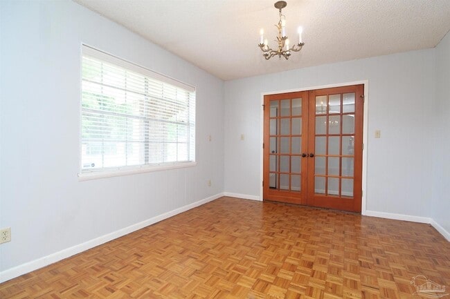 Foto del edificio - 1400 N D St