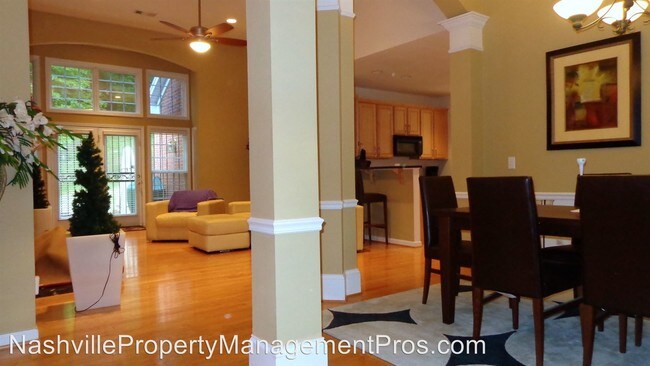 Foto del edificio - 3 br, 2.5 bath House - 3738 Homeland Dr.